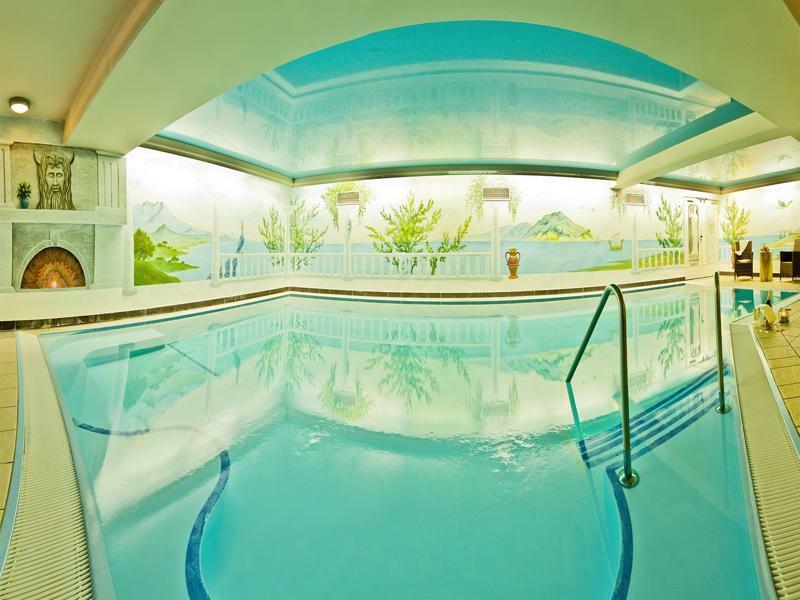 Ostseehotel Villen Im Park - Ein Rovell Hotel Heringsdorf  Exterior photo